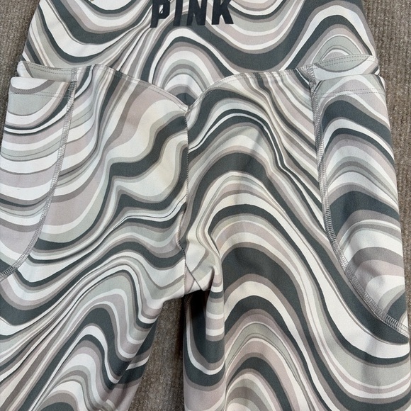 PINK Victoria's Secret Marble Wave Leggings - Black and Gray 1351 - Picture 4 of 5